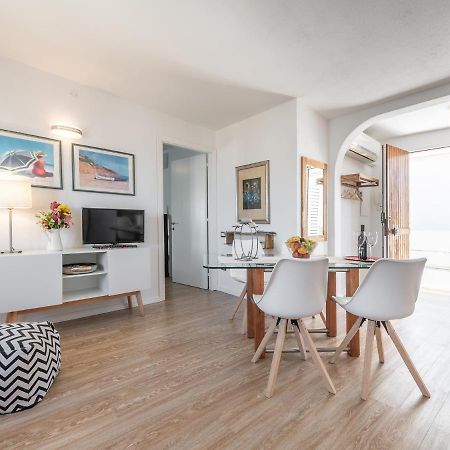 Casa Alla Marina Del Porto Di Cagliari Lägenhet Exteriör bild