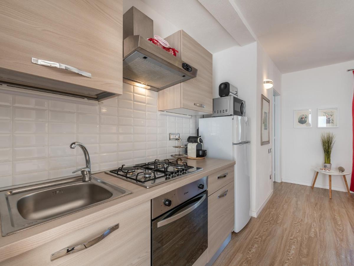 Casa Alla Marina Del Porto Di Cagliari Lägenhet Exteriör bild