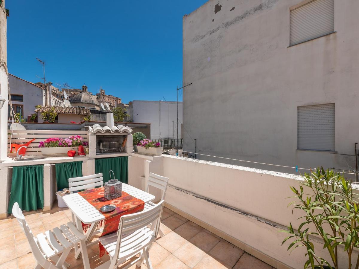 Casa Alla Marina Del Porto Di Cagliari Lägenhet Exteriör bild