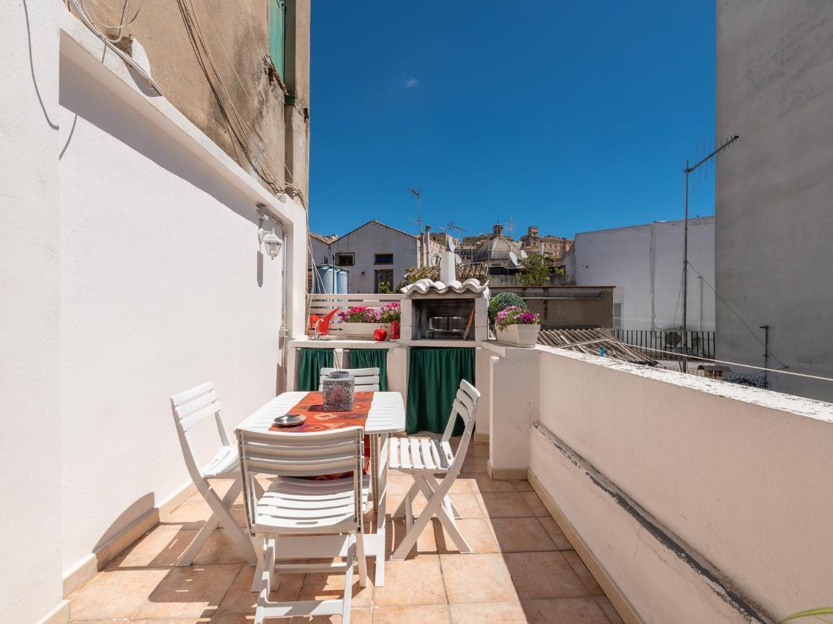 Casa Alla Marina Del Porto Di Cagliari Lägenhet Exteriör bild