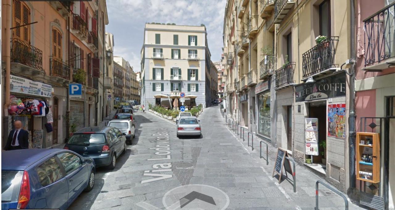 Casa Alla Marina Del Porto Di Cagliari Lägenhet Exteriör bild